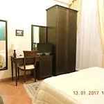 Aquila Reale Bed & Breakfast 4*