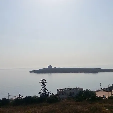 Aquila Reale Bed & Breakfast 4*