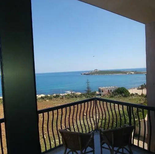 Aquila Reale Portopalo Di Capo Passero